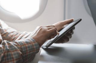 Фото: Tele2 | Tele2 предлагает клиентам безлимитный Интернет на борту самолетов