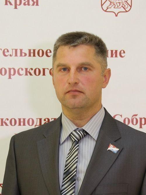 Фото: zspk.gov.ru | Александр Петухов: «Правительство страны эффективно сдерживает подорожание муки»