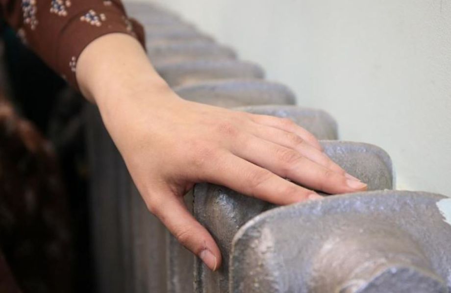 Порывы на теплосетях отключили отопление более 60 домов на Нейбута и Чуркине