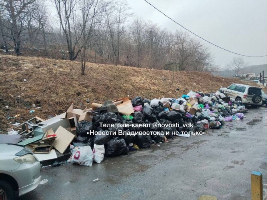 Находке из‑за ДТП с грузовиком ввели режим ЧС: подробности о прорванной теплотрассе