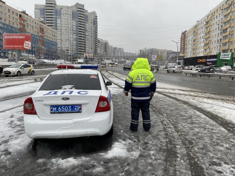 Фото: 25.мвд.рф | Появилась новая информация о ситуации на дорогах Владивостока