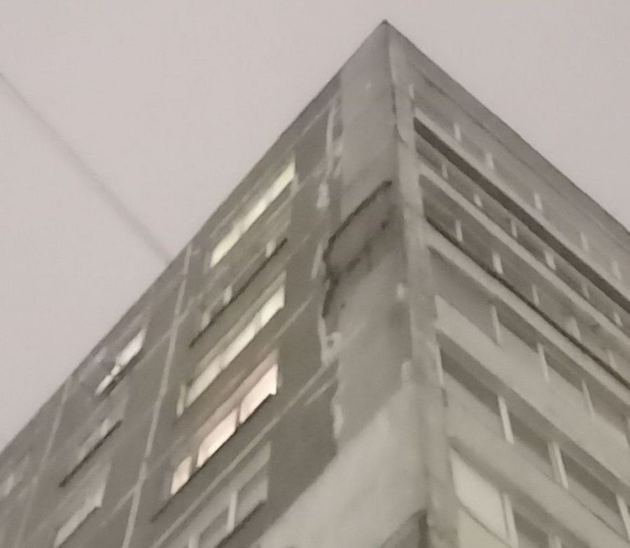 Волшебная сила соцсетей: жильцы разваливающегося дома в центре Владивостока обрели надежду