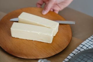 Можно смело брать по 3 пачки – настоящие сливки: Росконтроль выбрал лучшее сливочное масло