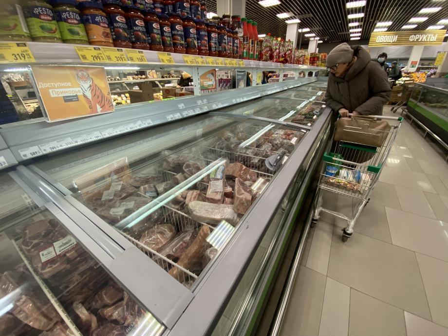 Фото: Елена Буйвол / PRIMPRESS | «Недоступное Приморье». Известные супермаркеты подрезали социальные цены на курицу?
