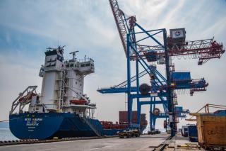 Фото: пресс-служба FESCO | ВМТП заказал восемь кранов в рамках перспективной программы развития порта до 2025 года