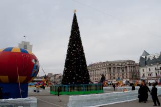 PRIMPRESS | 10 фактов об эволюции главной елки Владивостока