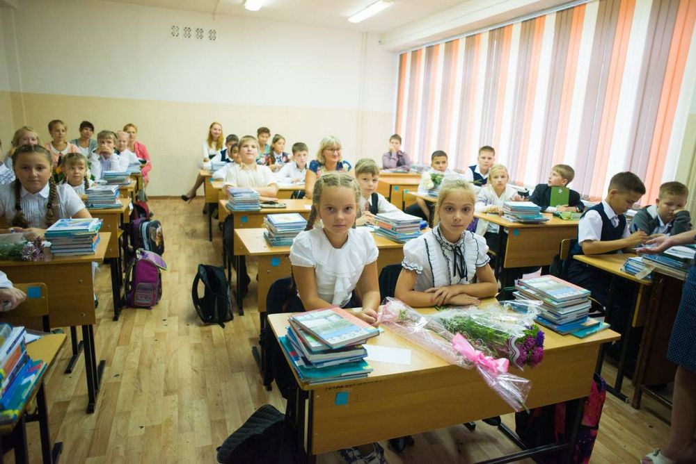 Школа будет работать в россии