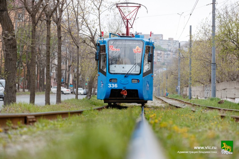 vlc.ru | Демонтаж трамвайных путей начался 15 августа 2009 года